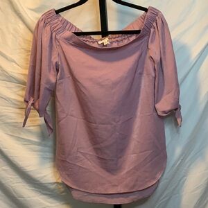 🌺Monteau mauve Off-Shoulder Blouse 🌺Bundled price Bin1 🌺